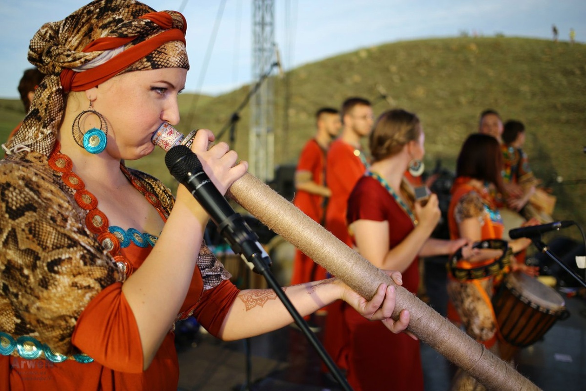 На фестивале "Голос кочевников" в Бурятии споют Калинов мост, 5'nizza​ и Бадма-Ханда