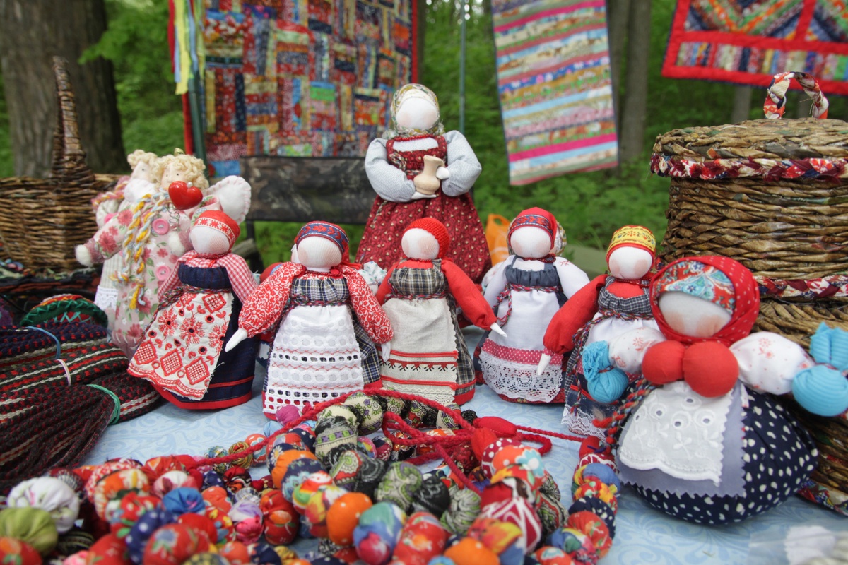  В Василёво 4000 человек увидели праздник тверского фольклора "Троицкие гуляния"